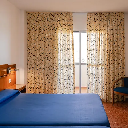 Port Europa Hotel 3*