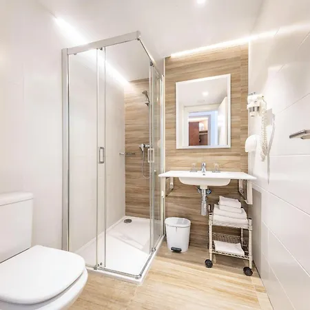 Port Europa Hotel 3*