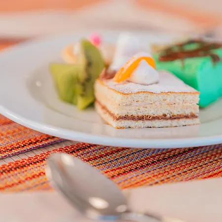 Port Europa Hotel 3*