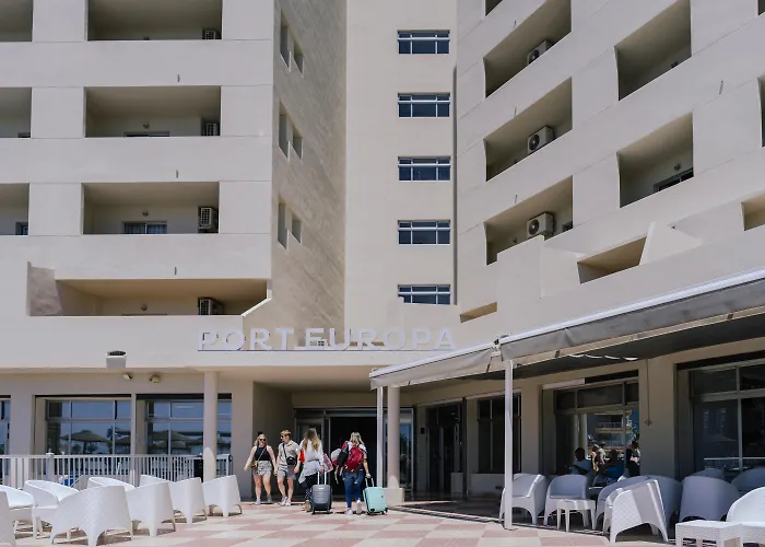 Port Europa Hotel 3*