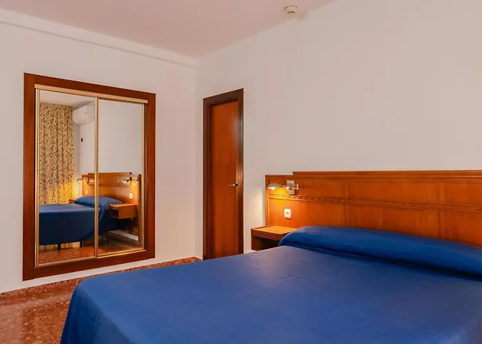 Port Europa 3*