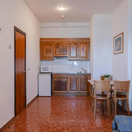 Hotel Port Europa 3*