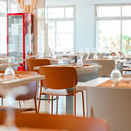 Hotel Port Europa 3*